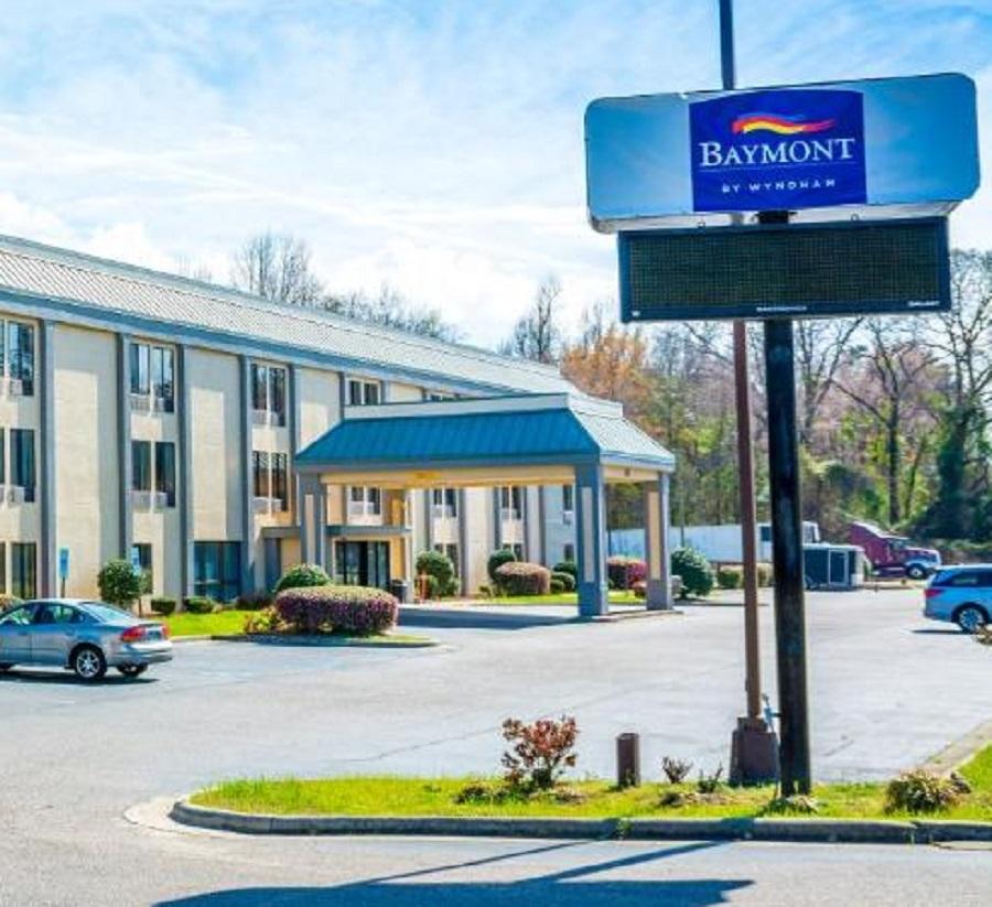 La Quinta Inn & Suites By Wyndham Fayetteville I-95 Exterior photo